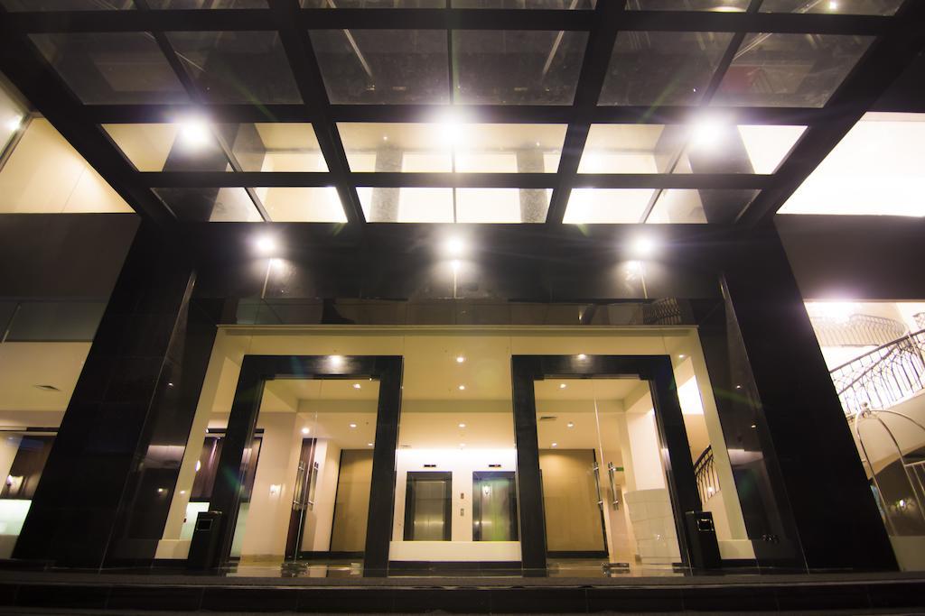 Hotel Diradja Jakarta Exterior foto